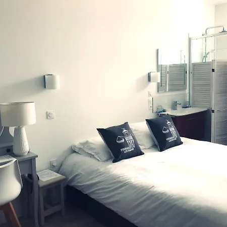 2 Etoiles Et Restaurant Le Galet Bleu