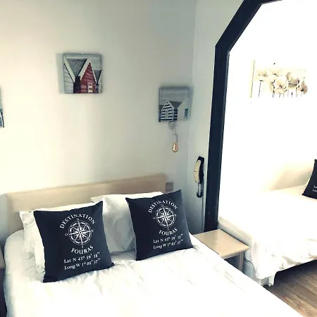 Отель 2 Etoiles Et Restaurant Le Galet Bleu 2*