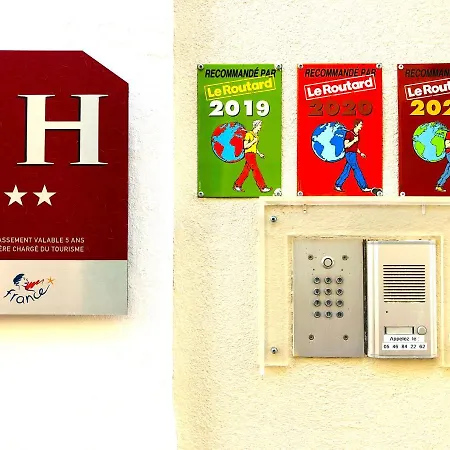 2 Etoiles Et Restaurant Le Galet Bleu Hotel Fouras