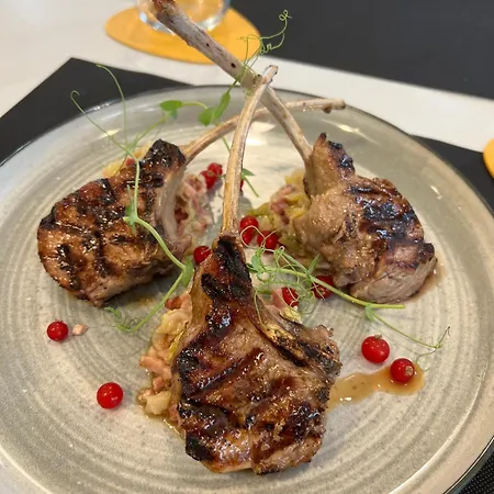 2 Etoiles Et Restaurant Le Galet Bleu 2*