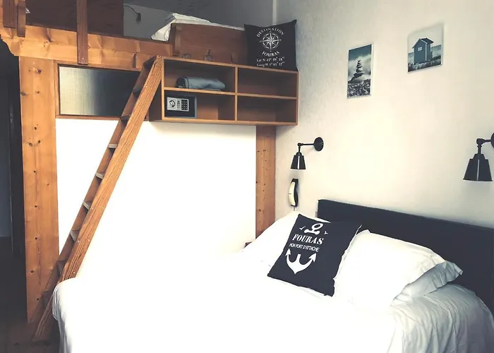 2 Etoiles Et Restaurant Le Galet Bleu 2*