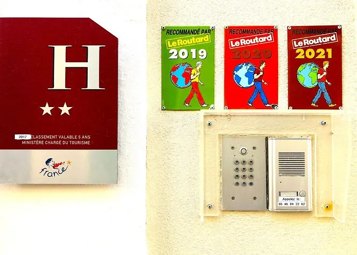 2 étoiles Et Restaurant Le Galet Bleu Hotel Fouras